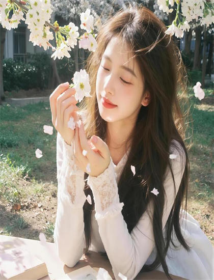 深度影评 剪辑师节奏控制解析《天宝伏妖录》导演的艺术风格与视觉语言